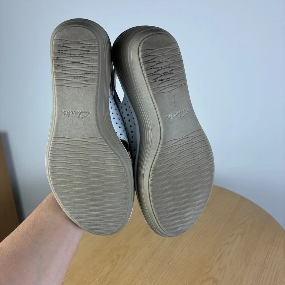 Clarks Reedly Variel Wedge Sandal Women's 7 Perforated Peep Toe Summer Comfort